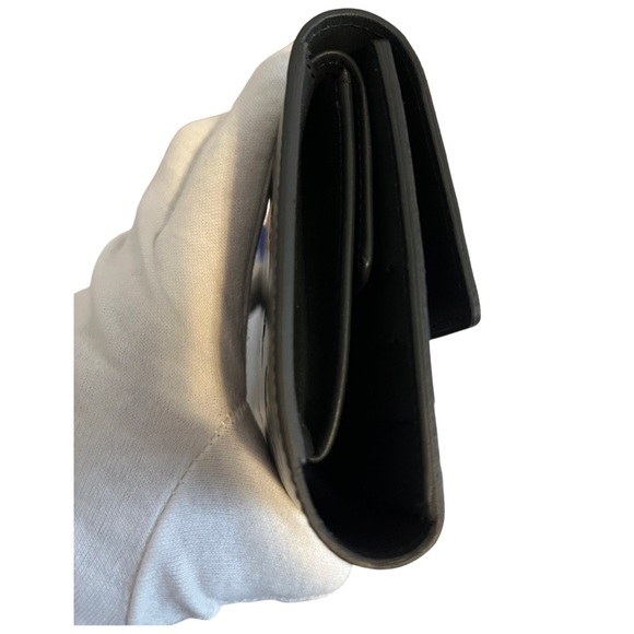 Louis Vuitton Monogram Long Wallet. - Picture 6 of 7